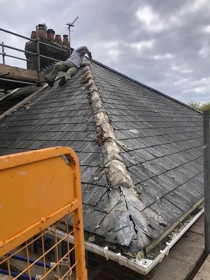 Slate roof ridge and chimney repair in Lostwithiel